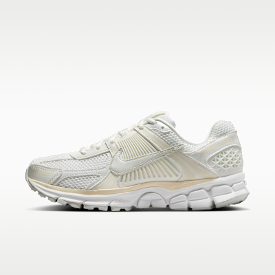 靴 NIKE W ZOOM VOMERO 5 SE Nike Zoom Vomero 5 Women's Shoes. Nike.com